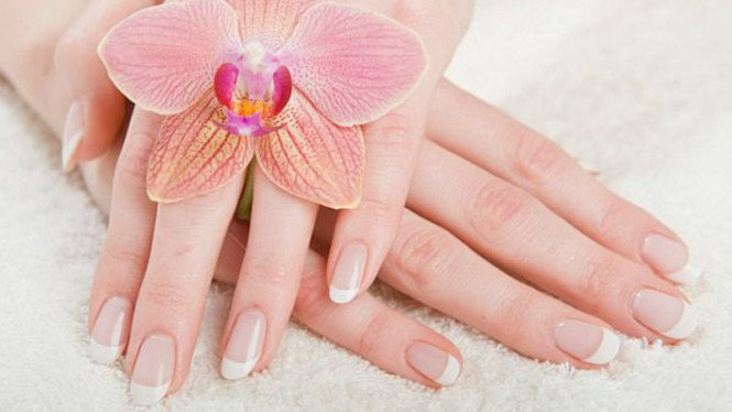 Cara Alami Memutihkan Tangan Belang Karena Terbakar Matahari