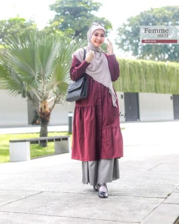 Femme Midi Dress Maroon