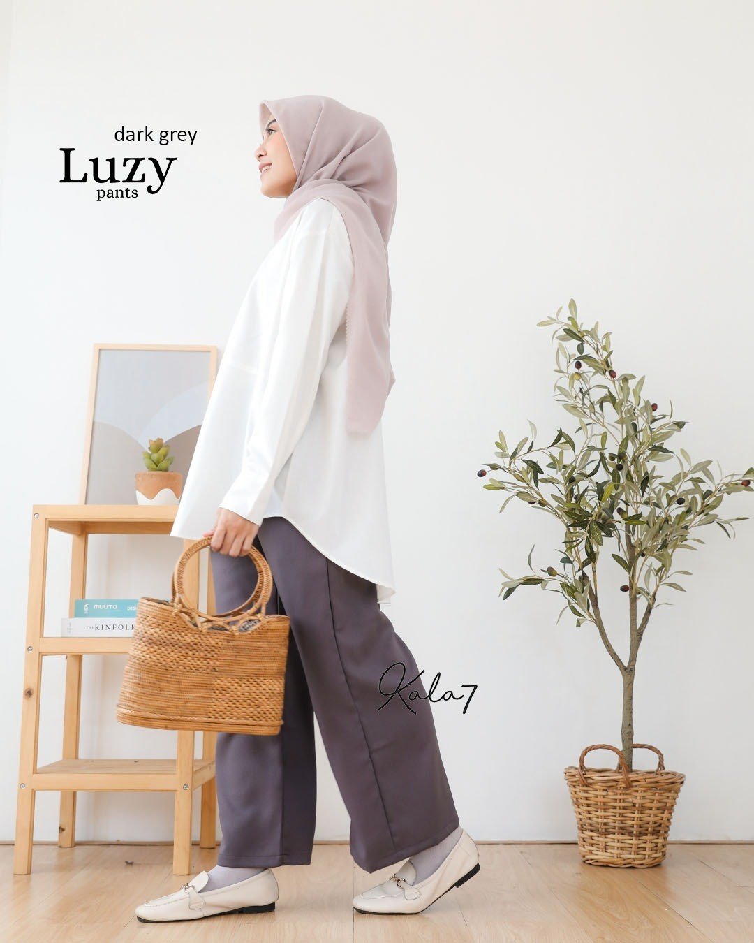 LINE_ALBUM_Luzy,Hena,Dara,Lumi,Tiza,Livy,Rinjani_221214_18