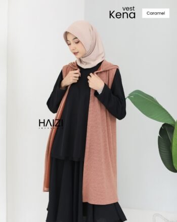 Kena Vest Caramel