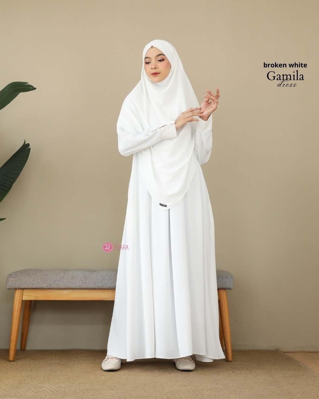 LINE_ALBUM_Gamila,Galina,Ghalia_240531_26