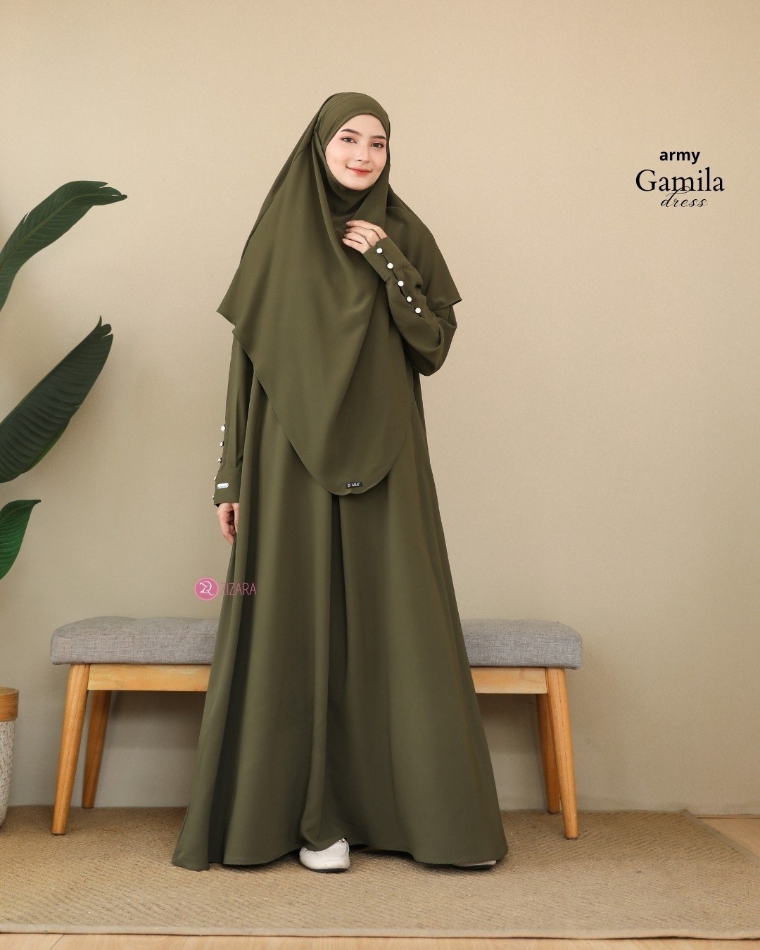 LINE_ALBUM_Gamila,Galina,Ghalia_240531_36