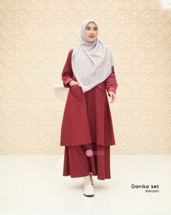 Danika Set Maroon
